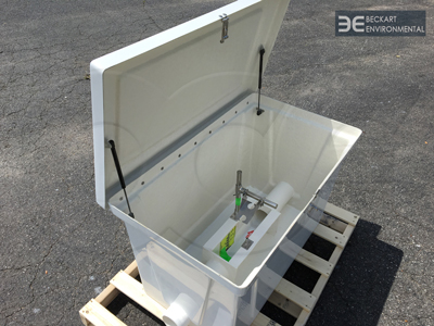 fiberglass above ground enclosure integrating a palmer-bowlus flume with ultrasonic bracket