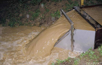 undersized H flume about to overtop