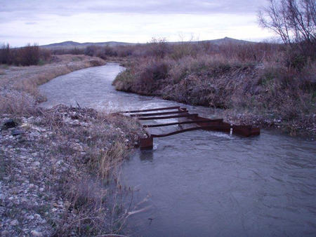 flow bypassing a Parshall flume