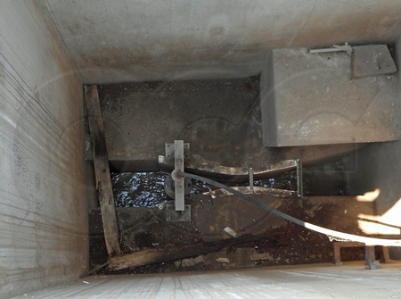 parshall flume in a concrete vault