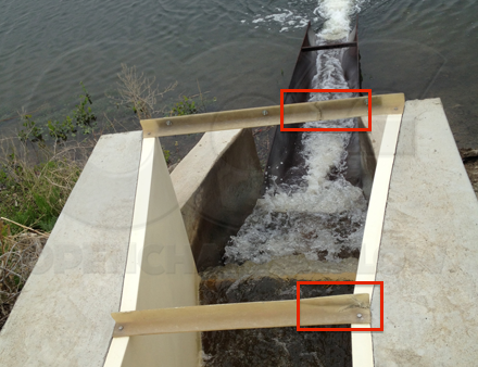 UV dégradation of the top stiffening angles on a Parshall flume
